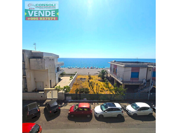Appartamento arredato vista mare Fondachello