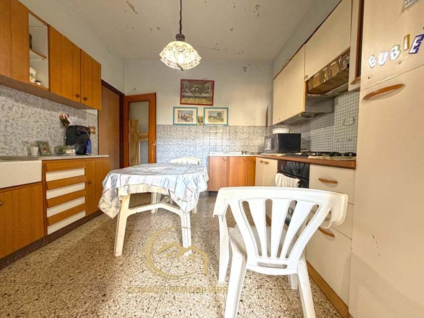 Ex edilizia popolare a Giarre con box